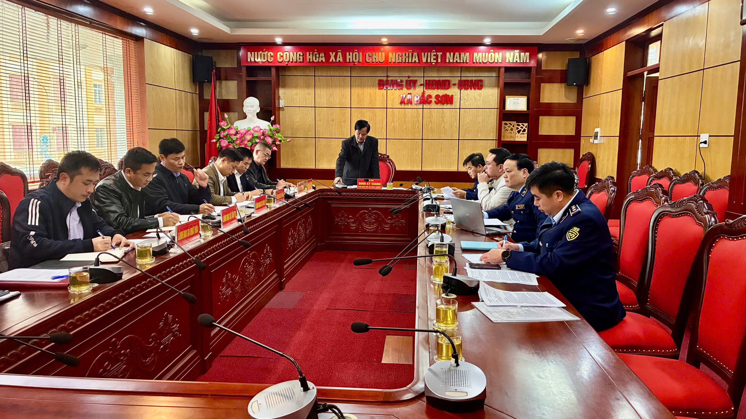 Đội QLTT số 5: Sở Công Thương tỉnh Lạng Sơn về công tác Quản lý thị trường trên địa bàn.