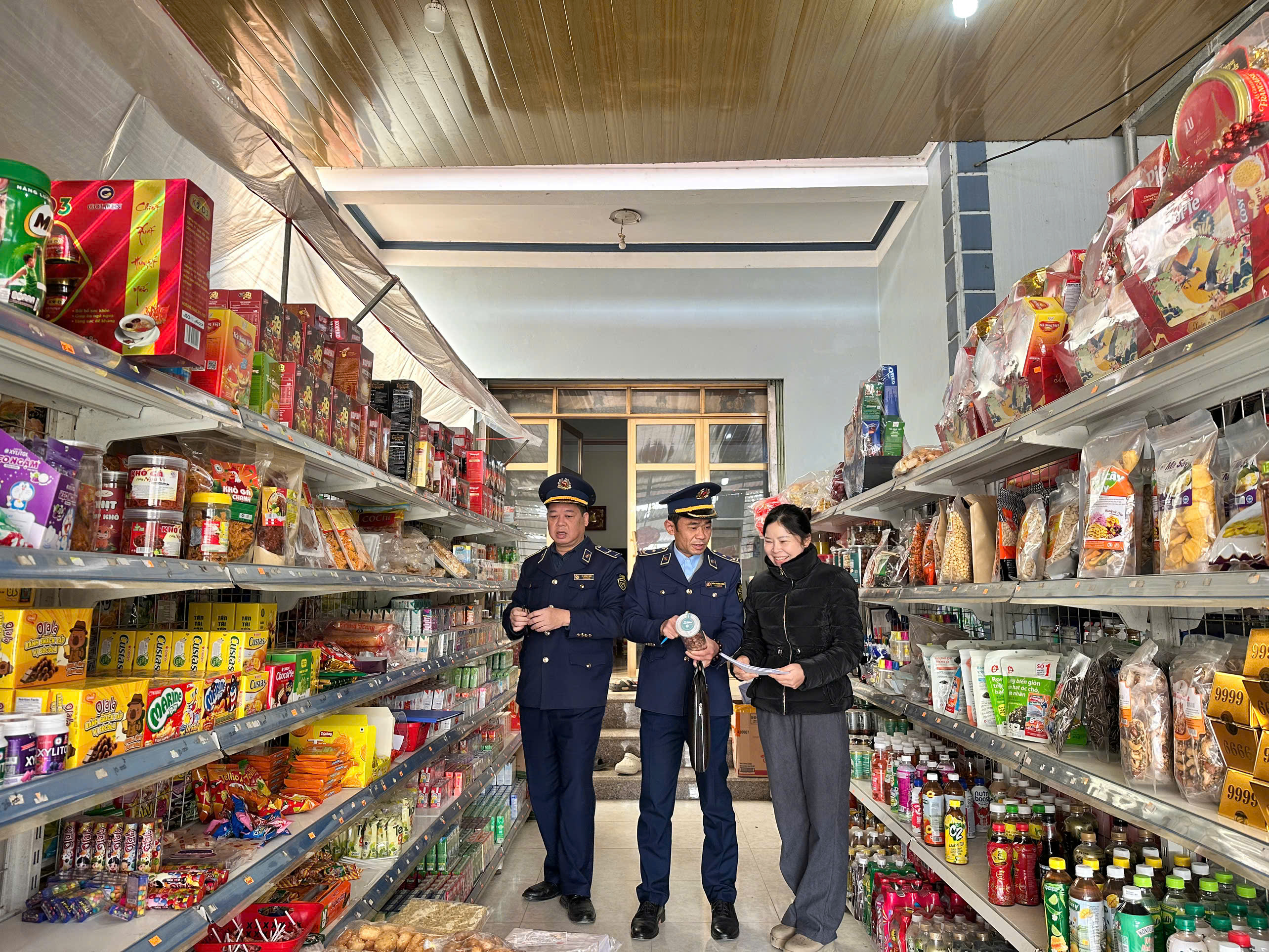 Đội Quản lý thị trường số 7: Vượt chỉ tiêu số vụ kiểm tra, xử lý đột xuất năm 2025