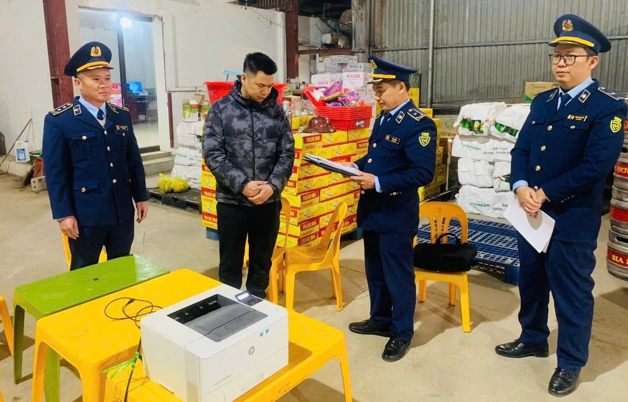 ĐỘI QUẢN LÝ THỊ TRƯỜNG SỐ 3 TĂNG CƯỜNG KIỂM TRA, KIỂM SOÁT THỊ TRƯỜNG PHỤC VỤ TẾT BÍNH NGỌ 2026